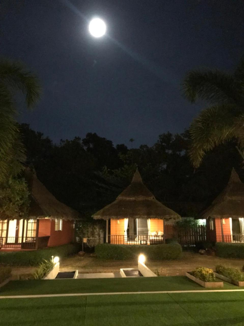 Phayam Cottage Resort Koh Phayam Exterior foto